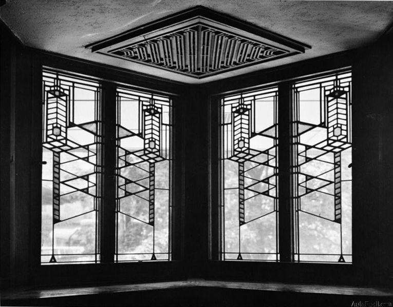 Lloyd Wright blanco y negro