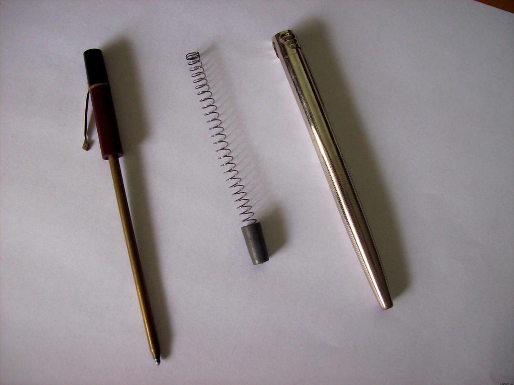 Partes de un bolígrafo