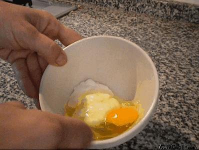 aceite de coco y huevo