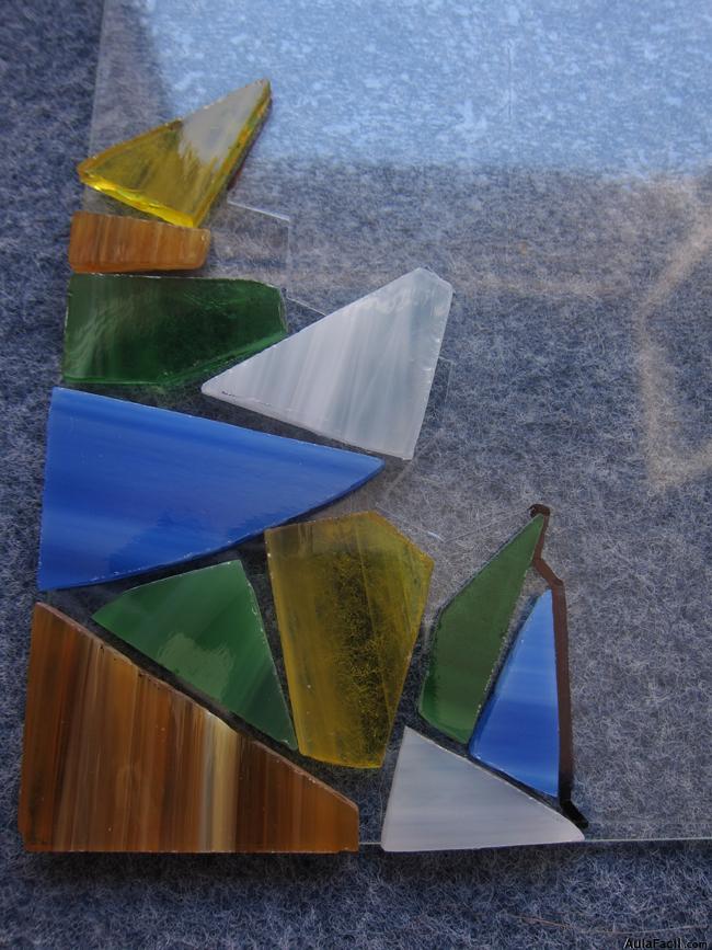 piezas de vidrio pegadas