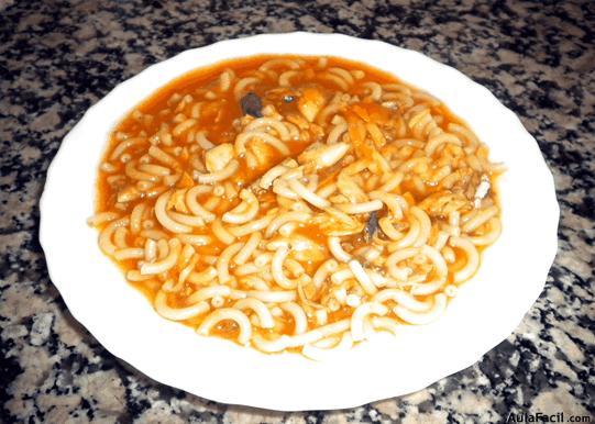 fideos con caballas