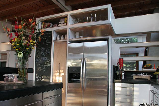 cocina con frigo en inox