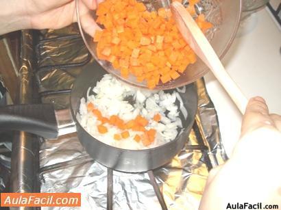 Pilaf de arroz con zanahorias