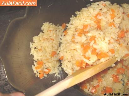 Pilaf de arroz con zanahorias