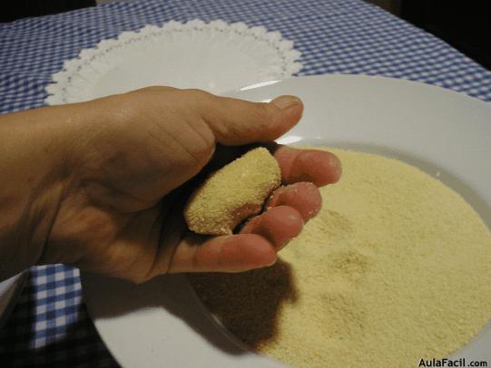 Croquetas de pollo, jamón y yerbabuena 