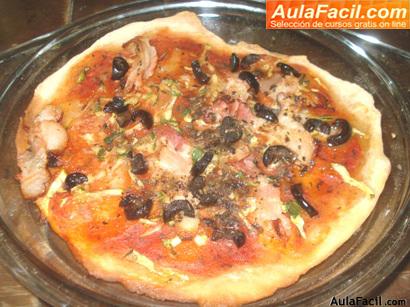 Minipizzas de Aceitunas, calabacín y tocino